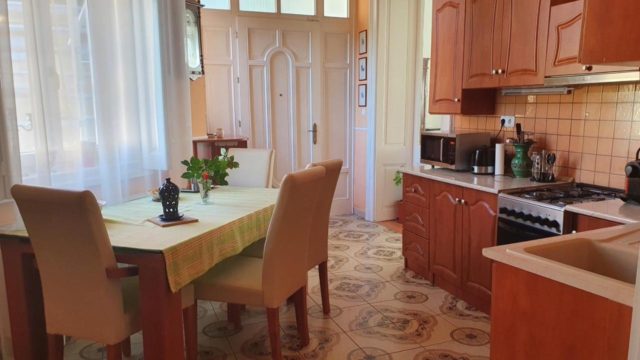Casa Tajola Apartamento Kecskemét Exterior foto