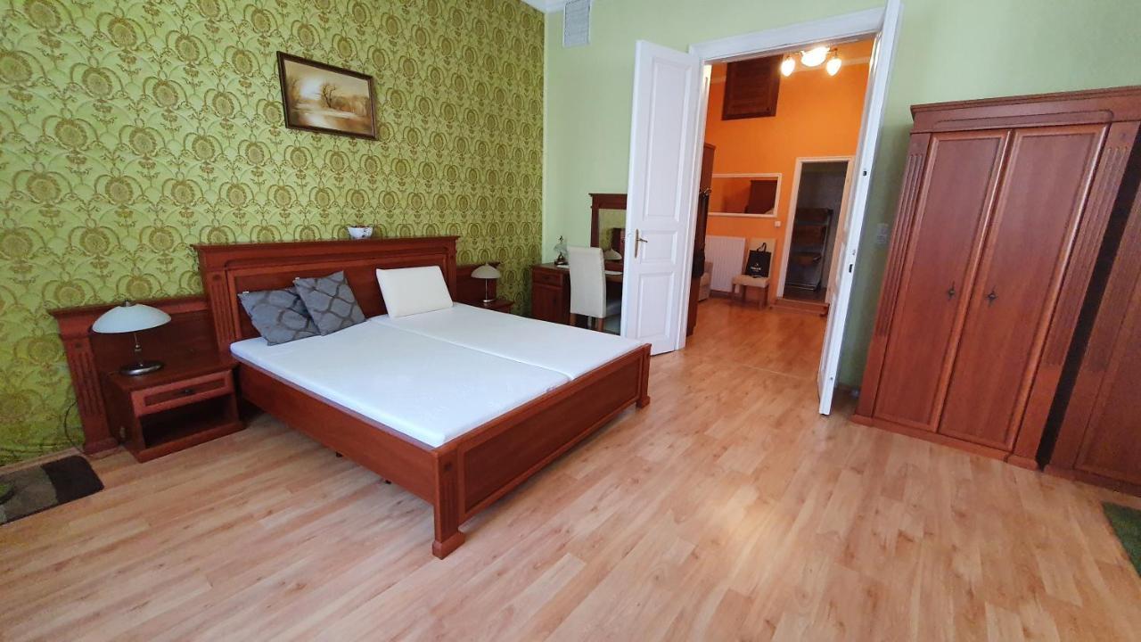 Casa Tajola Apartamento Kecskemét Exterior foto